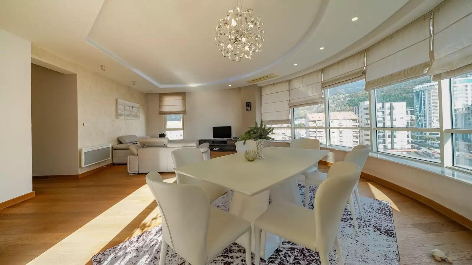 Flat 121m² in Montenegro, Budva. Priced at 450000€ rent photo-2