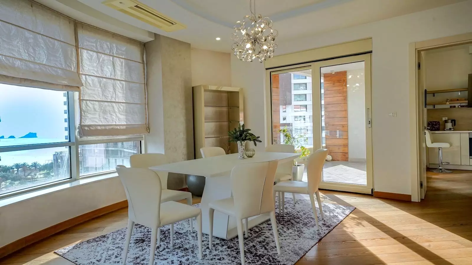Flat 121m² in Montenegro, Budva. Priced at 450000€ rent photo-12