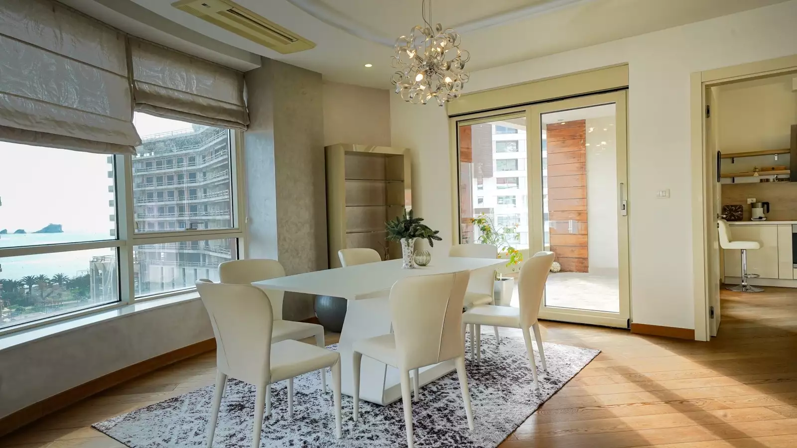 Flat 121m² in Montenegro, Budva. Priced at 450000€ rent photo-14