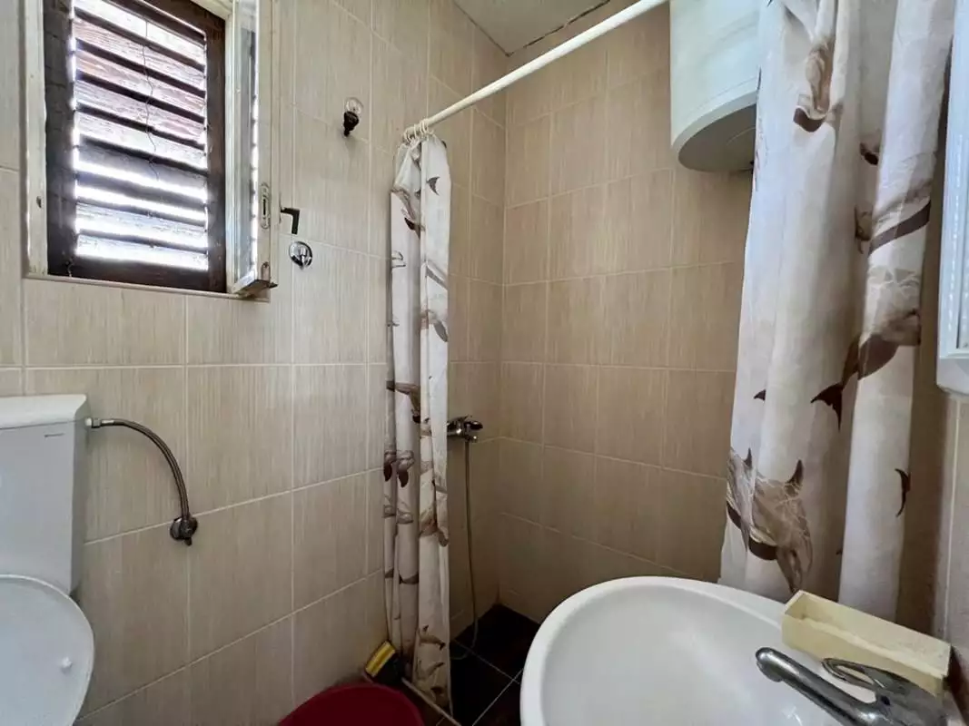 House 270m² in Montenegro, Bar. Priced at 270000€ rent photo-3