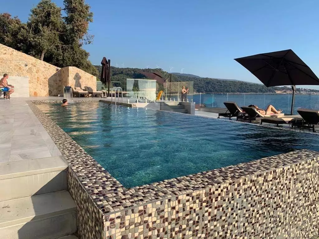 Flat 120m² in Montenegro, Dobra Voda. Priced at 380000€ rent photo-3