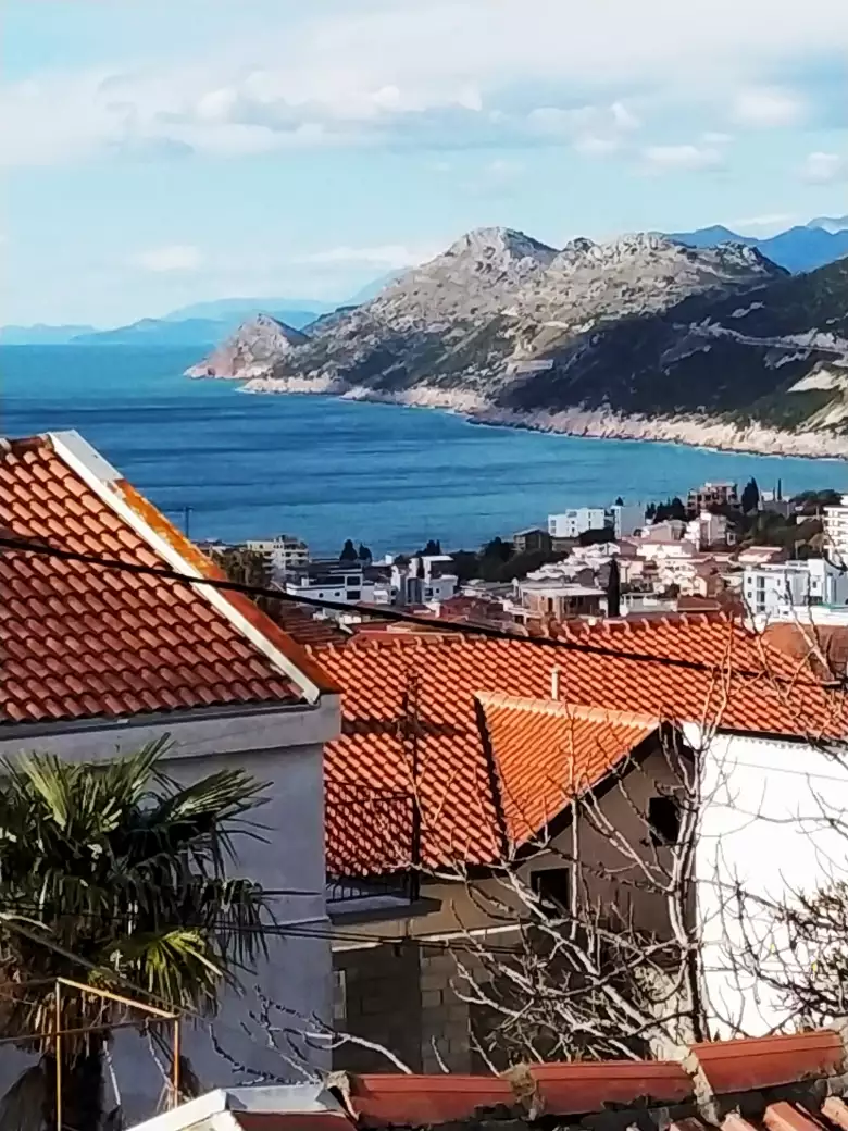 House 255m² in Montenegro, Dobra Voda. Priced at 150000€ rent photo-1