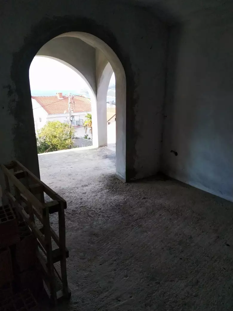 House 255m² in Montenegro, Dobra Voda. Priced at 150000€ rent photo-2