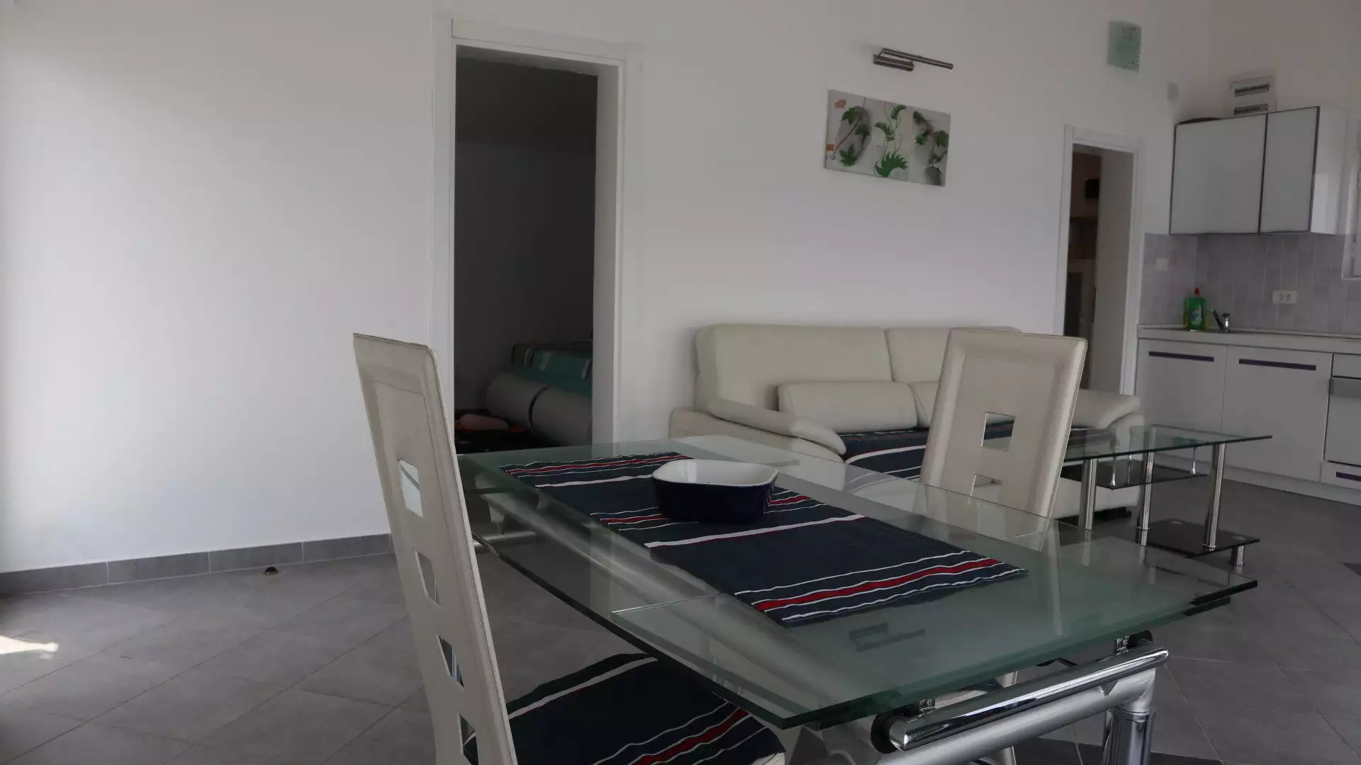 Villa 224m² in Montenegro, Krasici. Priced at 750000€ rent photo-4