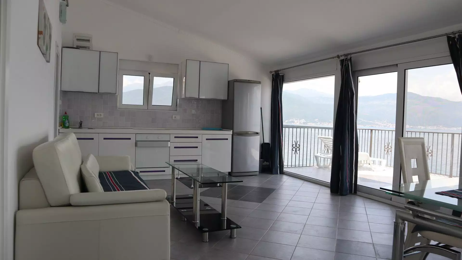 Villa 224m² in Montenegro, Krasici. Priced at 750000€ rent photo-7