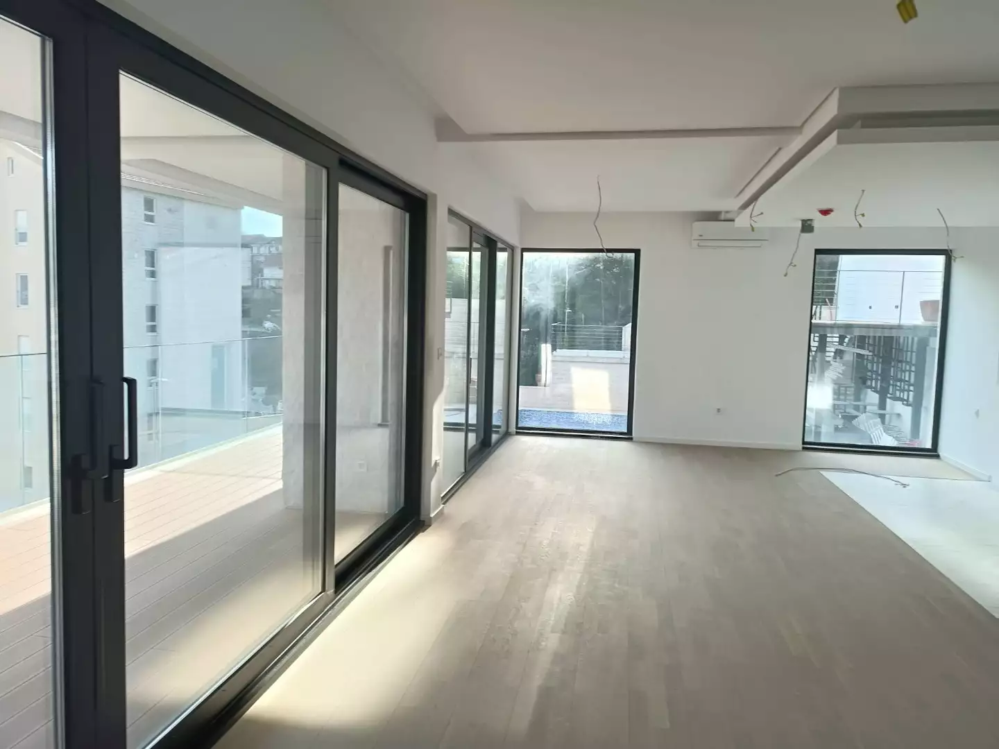 Flat 111m² in Montenegro, Budva. Priced at 483000€ rent photo-5