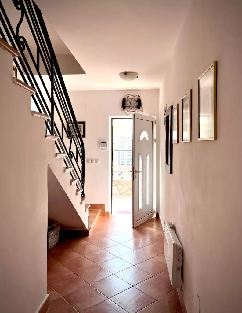 House 260m² in Montenegro, Petrovac. Priced at 420000€ rent photo-15