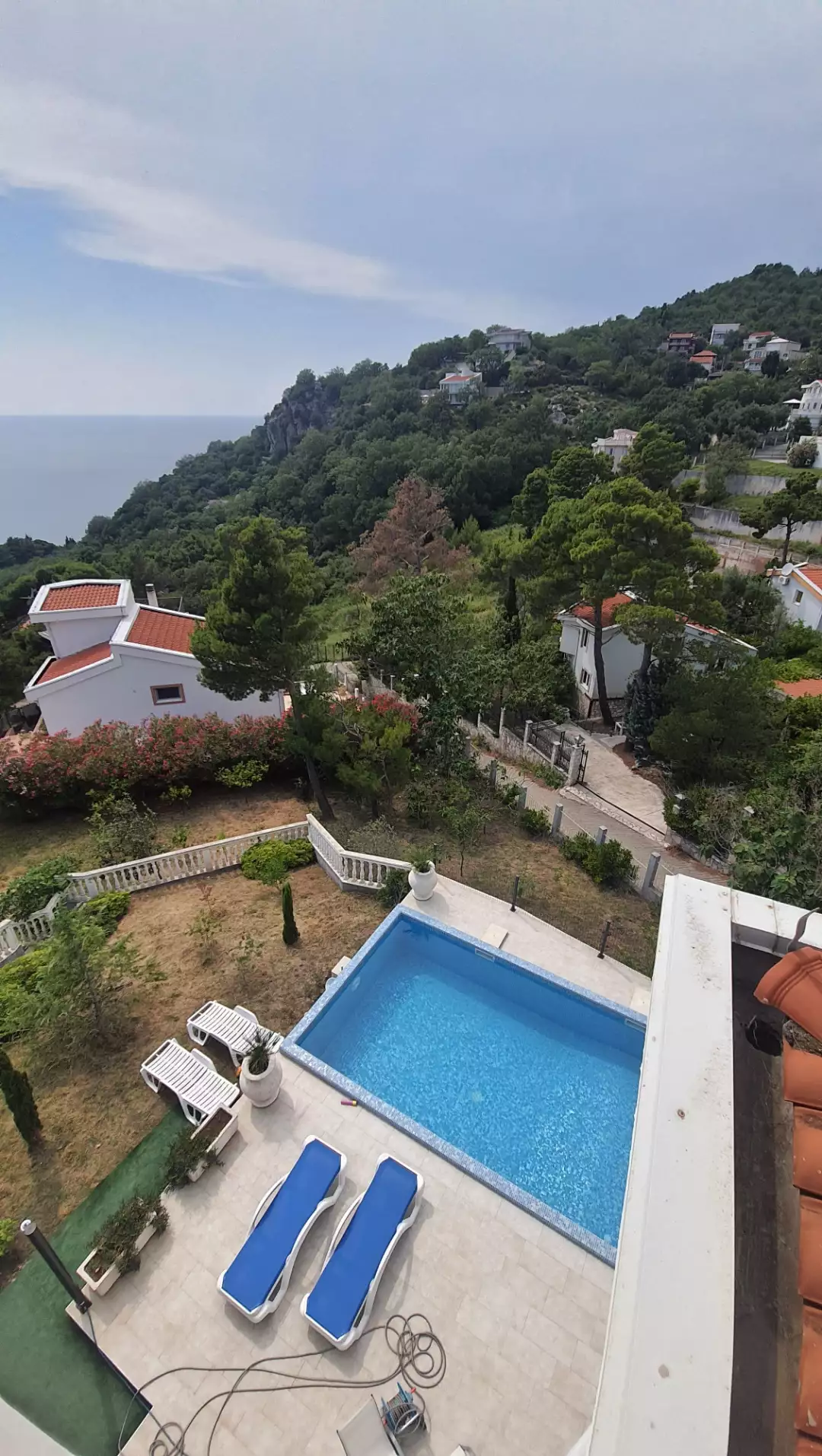 Villa 307m² in Montenegro, Bar. Priced at 650000€ rent photo-3
