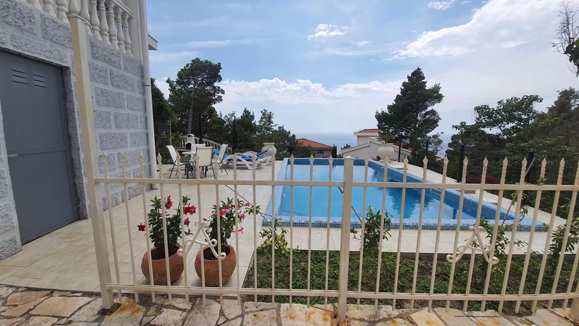 Villa 307m² in Montenegro, Bar. Priced at 650000€ rent photo-8