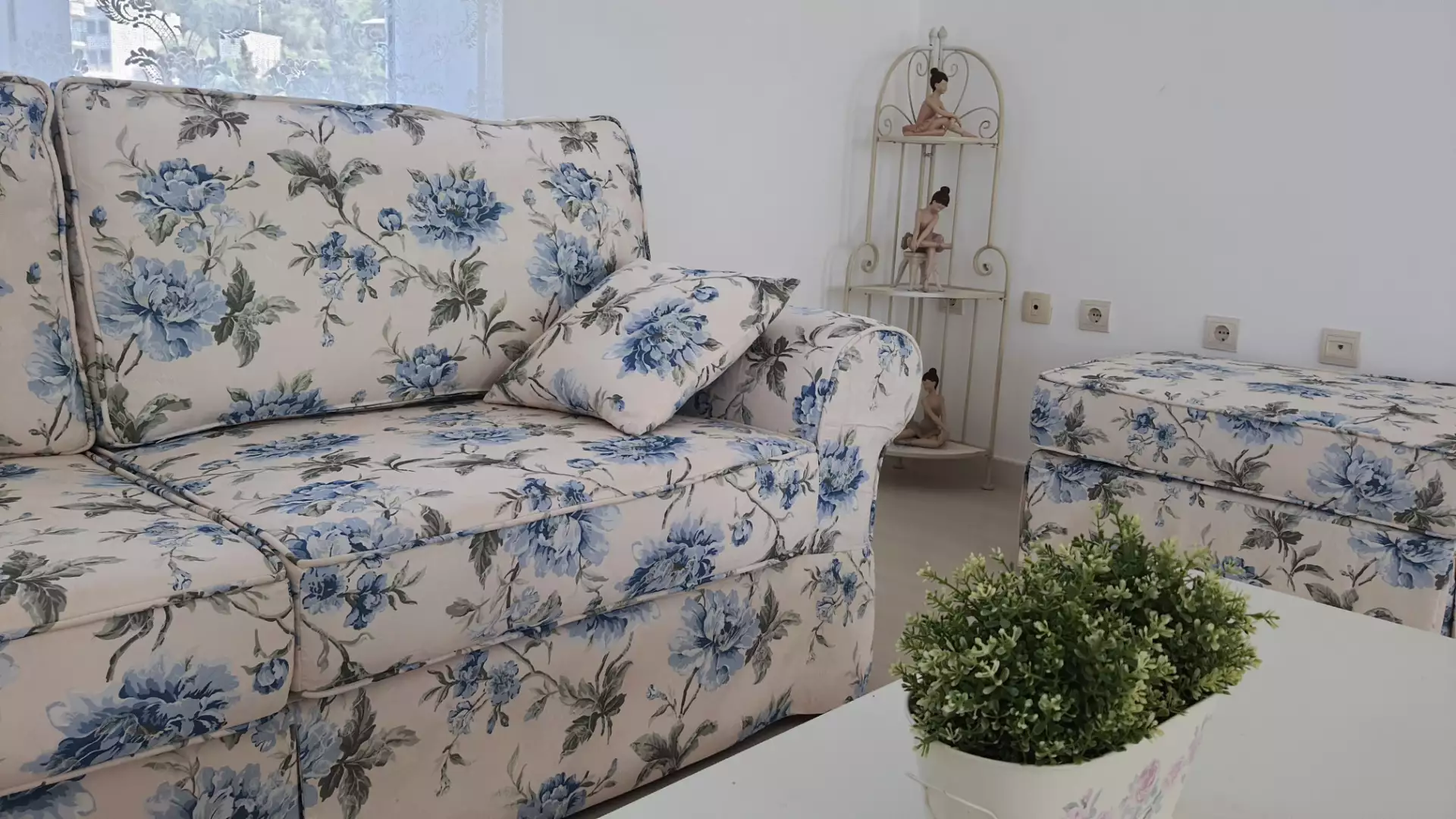 Villa 307m² in Montenegro, Bar. Priced at 650000€ rent photo-12