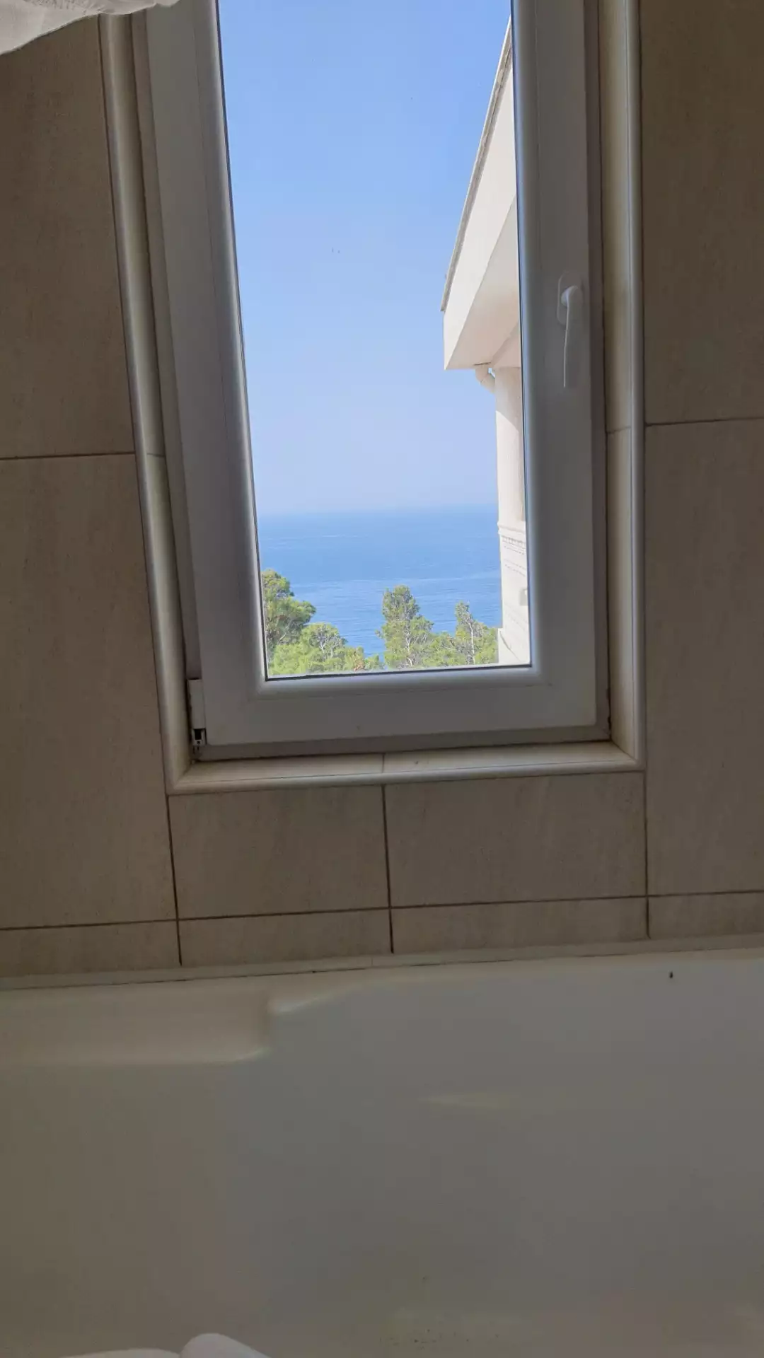 Villa 307m² in Montenegro, Bar. Priced at 650000€ rent photo-16