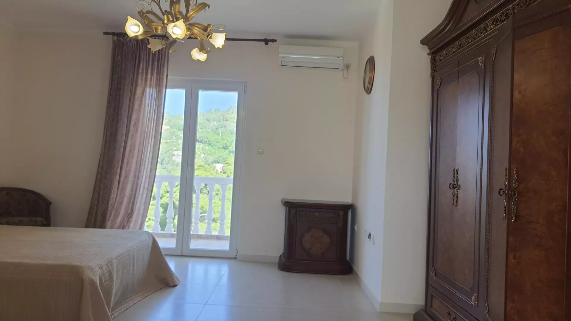 Villa 307m² in Montenegro, Bar. Priced at 650000€ rent photo-25