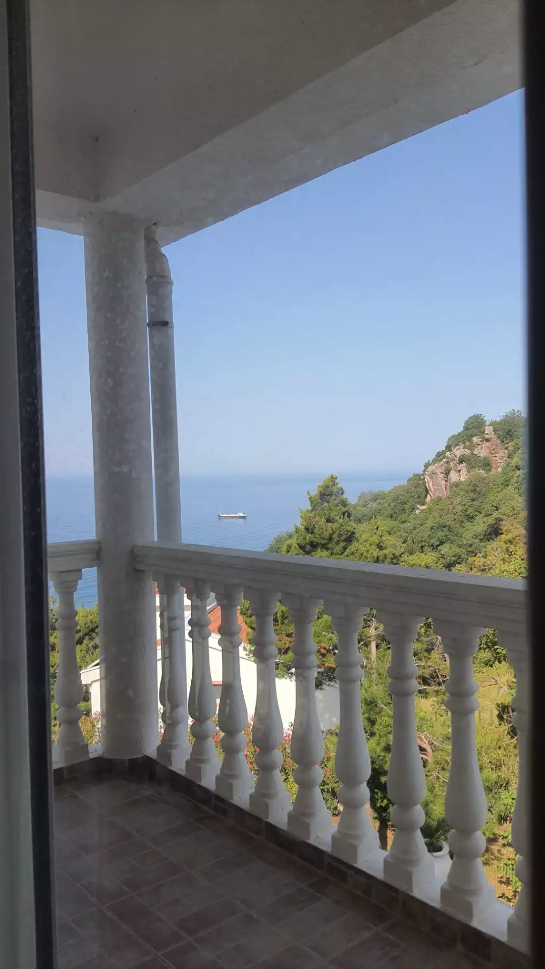 Villa 307m² in Montenegro, Bar. Priced at 650000€ rent photo-26