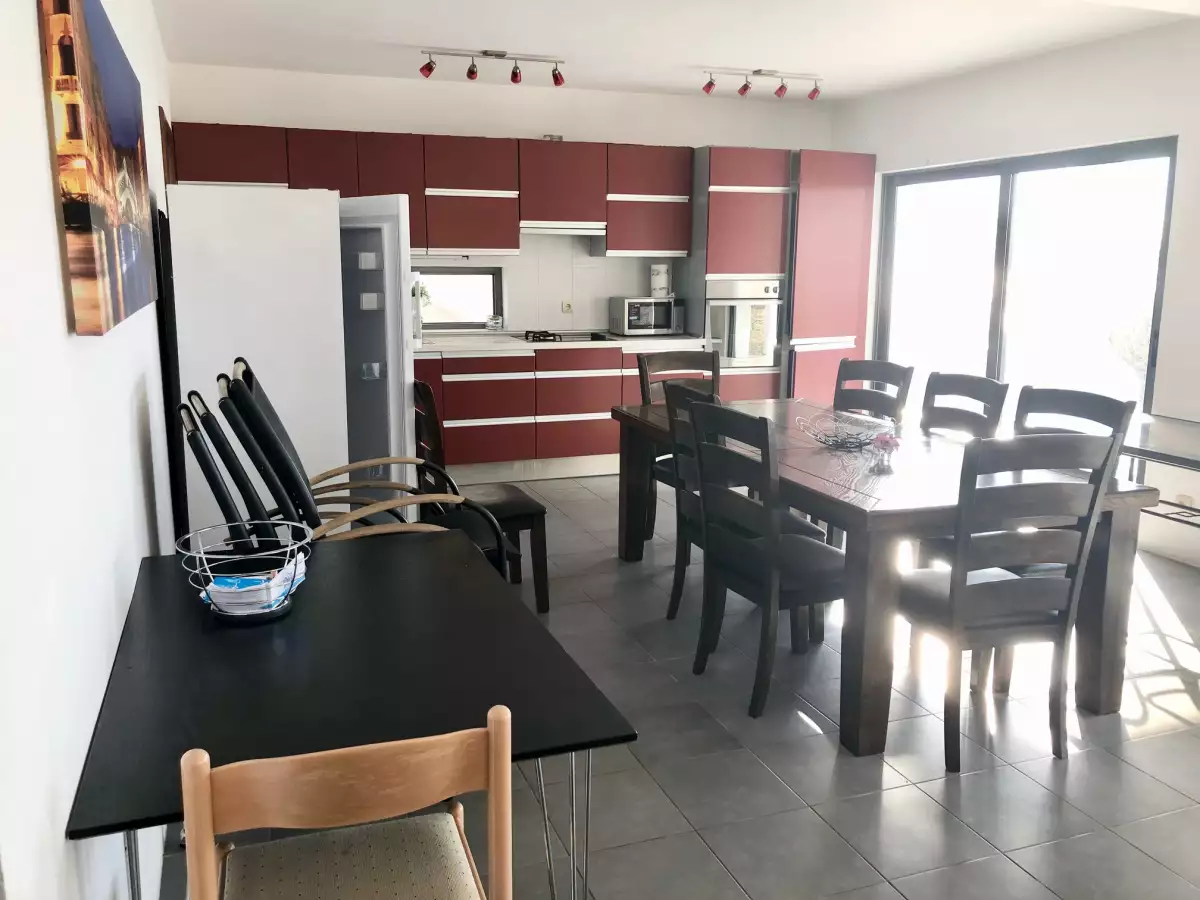 Villa 190m² in Montenegro, Budva. Priced at 400000€ rent photo-9
