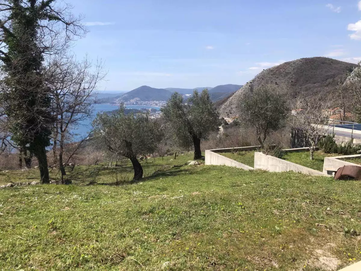 Villa 190m² in Montenegro, Budva. Priced at 400000€ rent photo-12