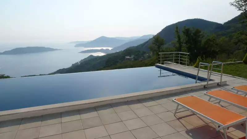 Villa 190m² in Montenegro, Budva. Priced at 400000€ rent photo-18