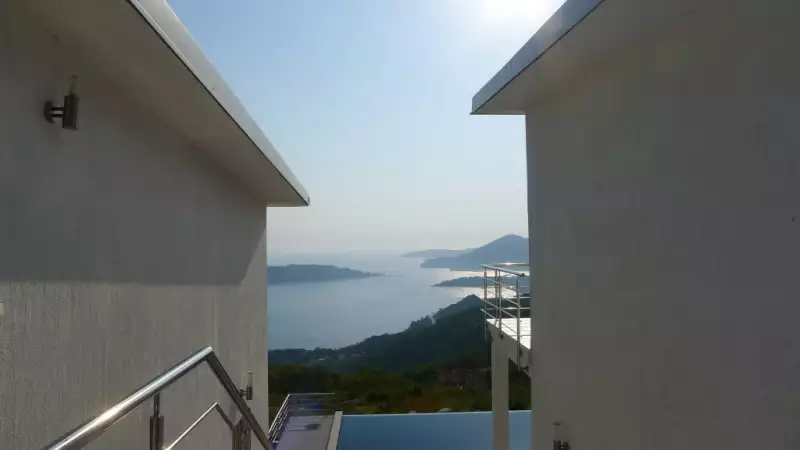 Villa 190m² in Montenegro, Budva. Priced at 400000€ rent photo-22