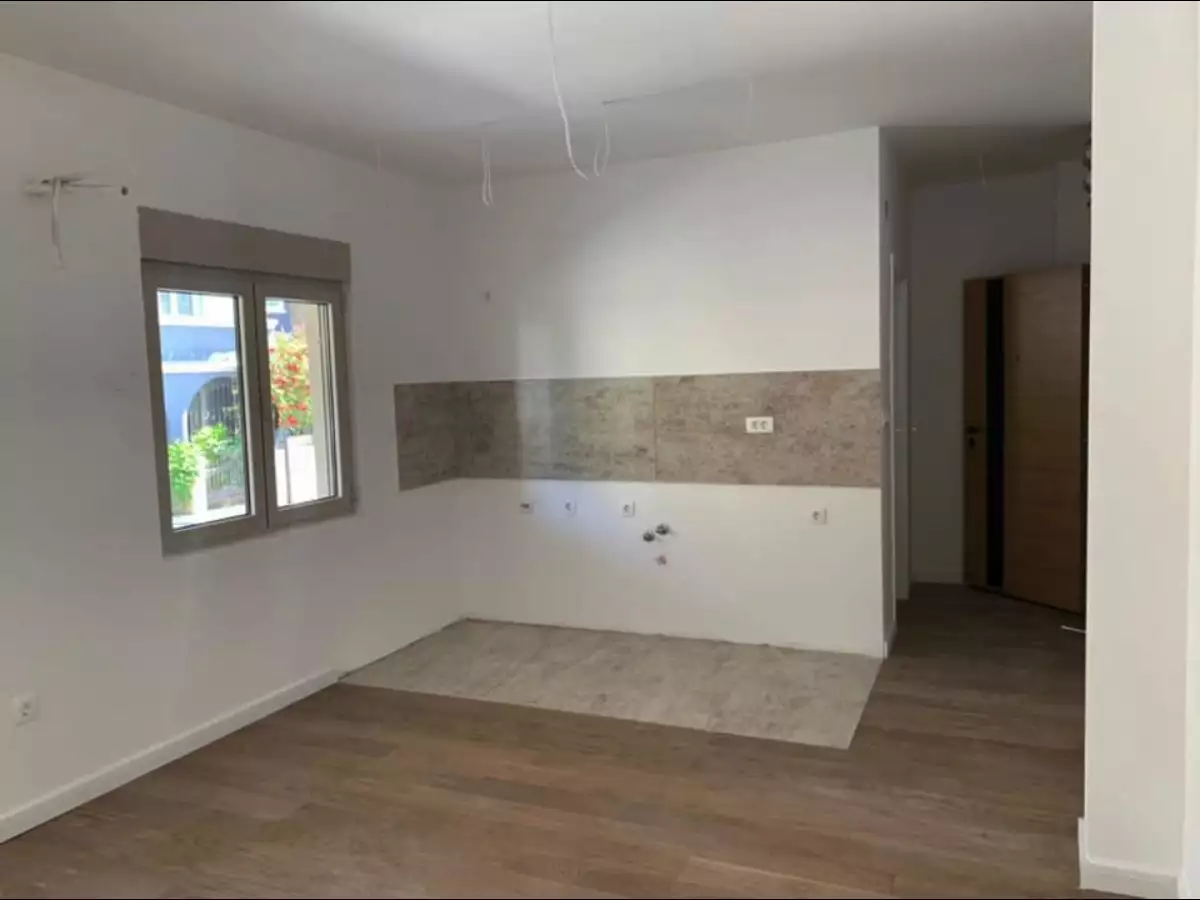 Flat 190m² in Montenegro, Budva. Priced at 670000€ rent photo-3