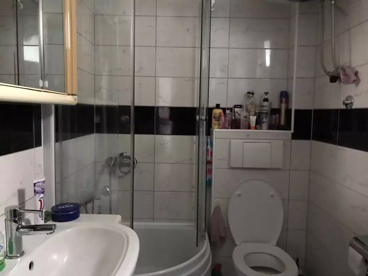 Hotels 384m² in Montenegro, Bar. Priced at 350000€ rent photo-5