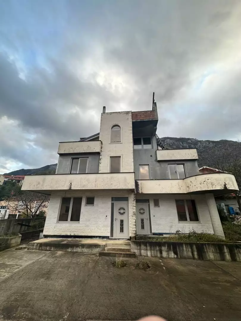 House 516m² in Montenegro, Prcanj. Priced at 800000€ rent photo-1