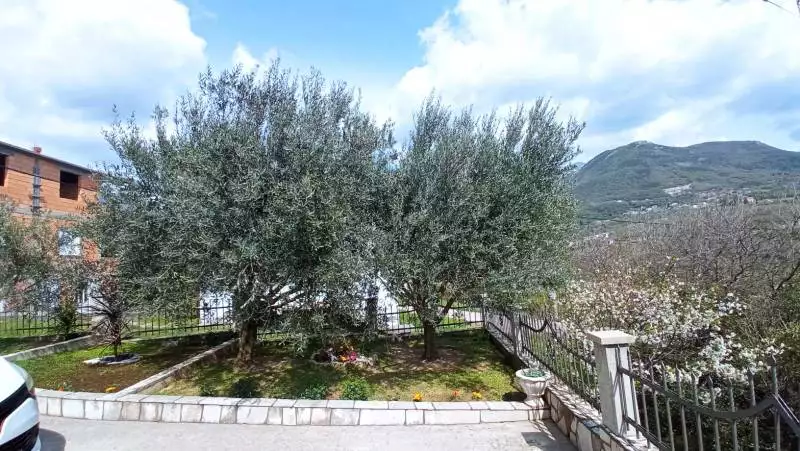 House 102m² in Montenegro, Bar. Priced at 165000€ rent photo-4