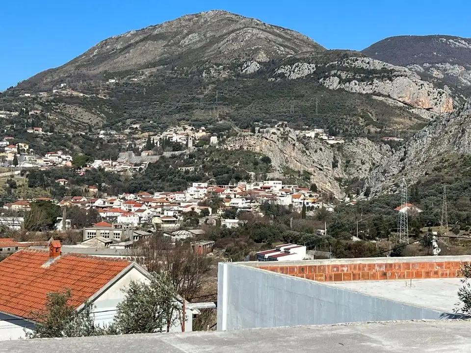 Villa 183m² in Montenegro, Bar. Priced at 330000€ rent photo-8