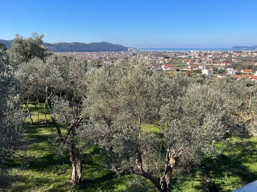 Villa 183m² in Montenegro, Bar. Priced at 330000€ rent photo-21