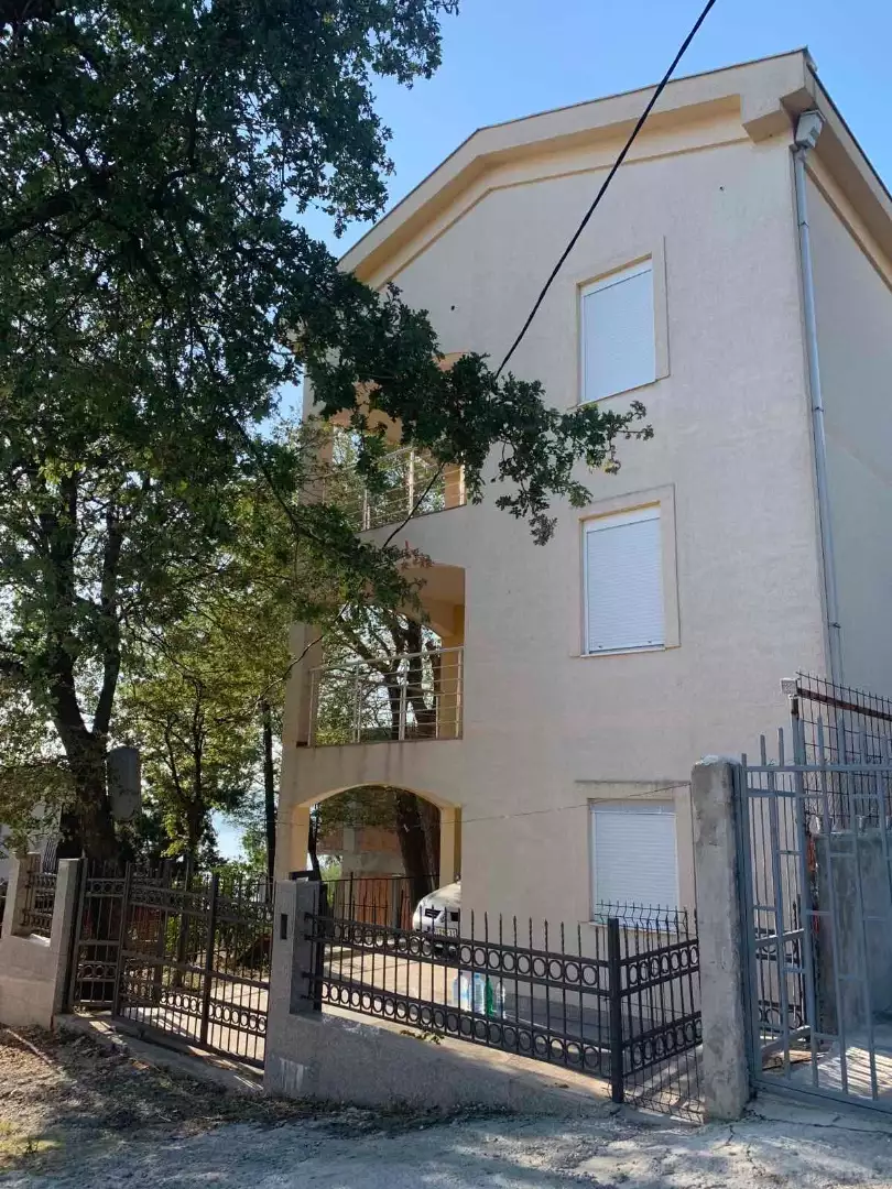 House 135m² in Montenegro, Bar. Priced at 170000€ rent photo-17