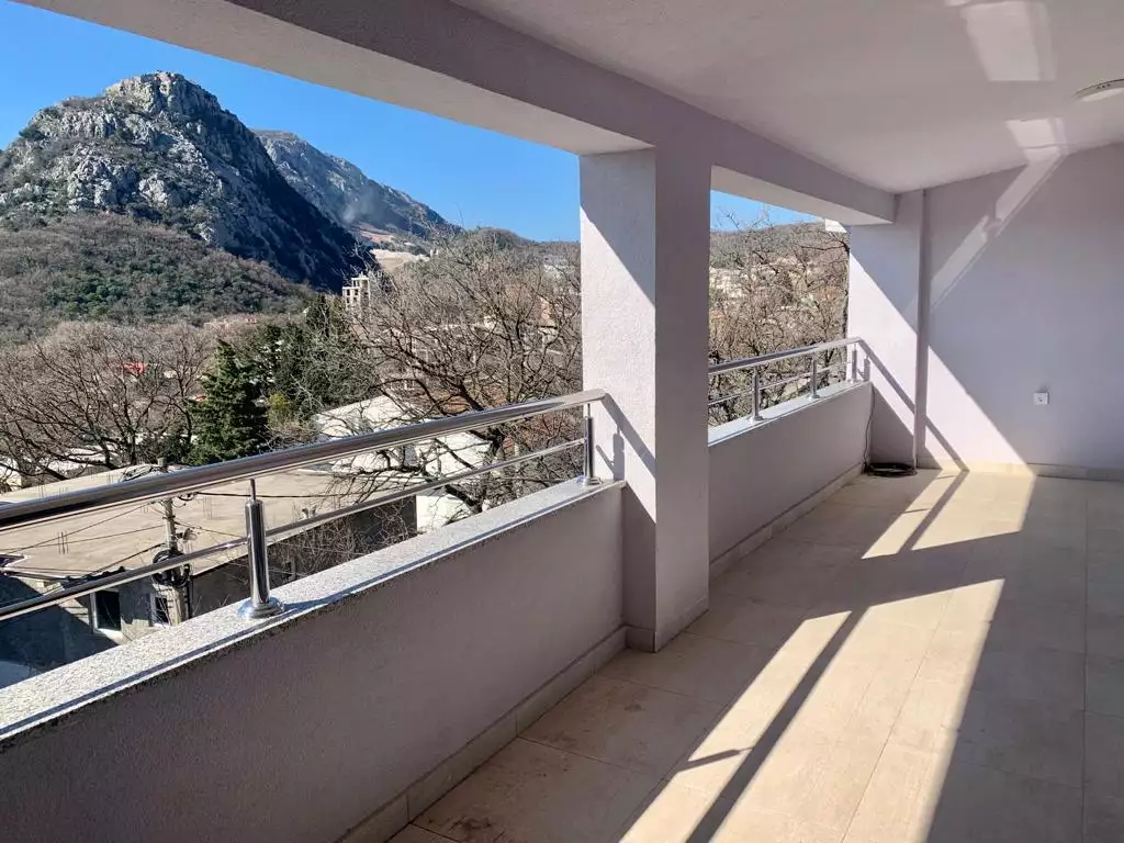 Hotels 350m² in Montenegro, Sutomore. Priced at 390000€ rent photo-28
