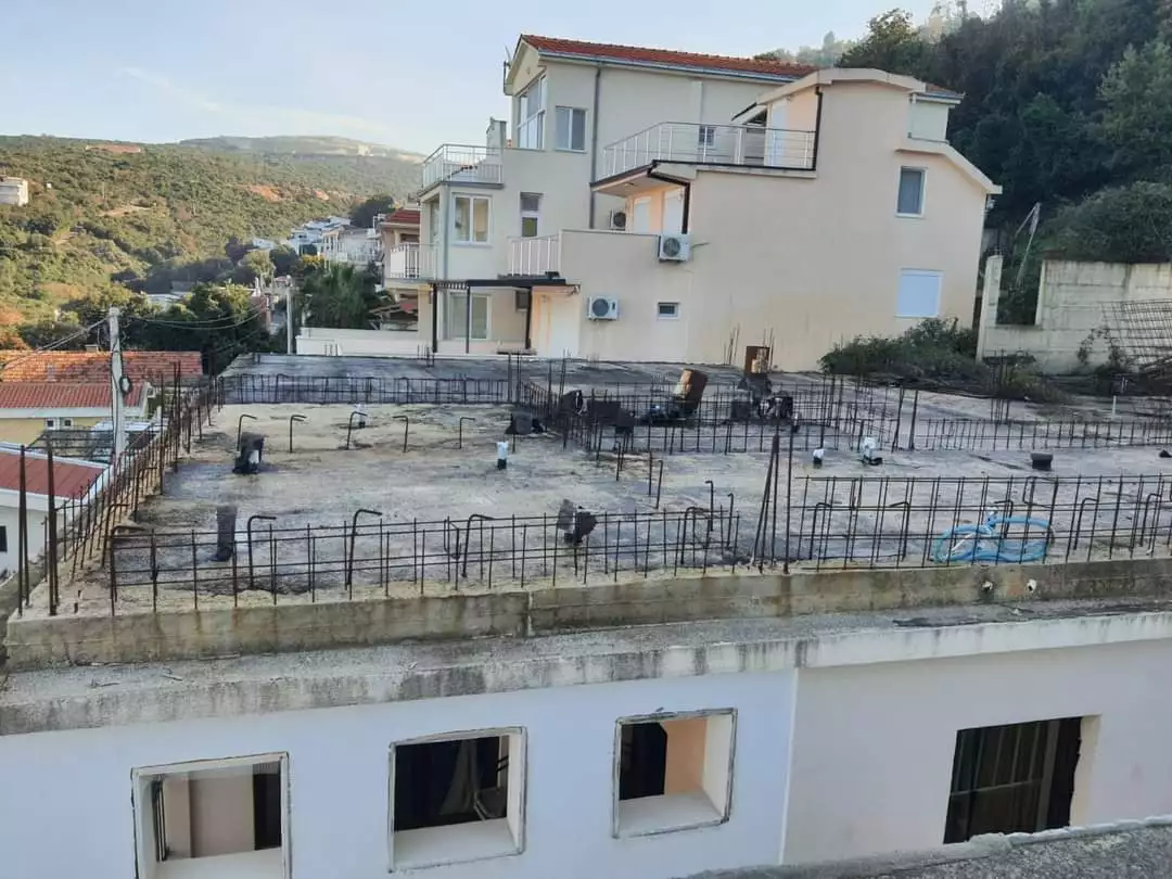 House 300m² in Montenegro, Kruce. Priced at 300000€ rent photo-3