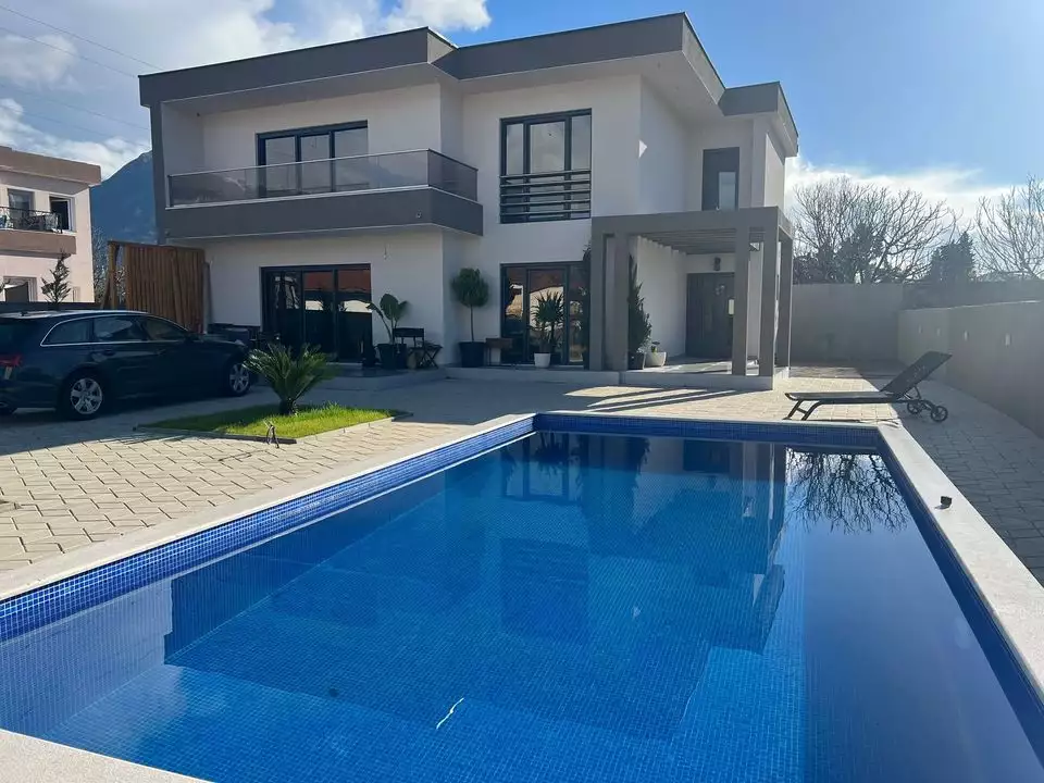 House 187m² in Montenegro, Bar. Priced at 330000€ rent photo-1