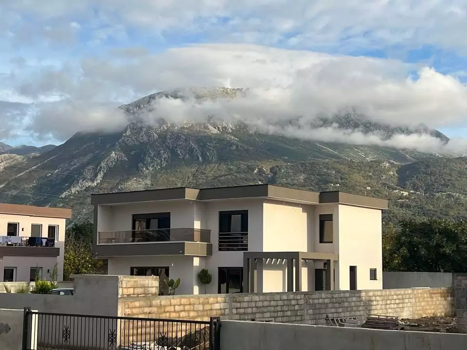House 187m² in Montenegro, Bar. Priced at 330000€ rent photo-3