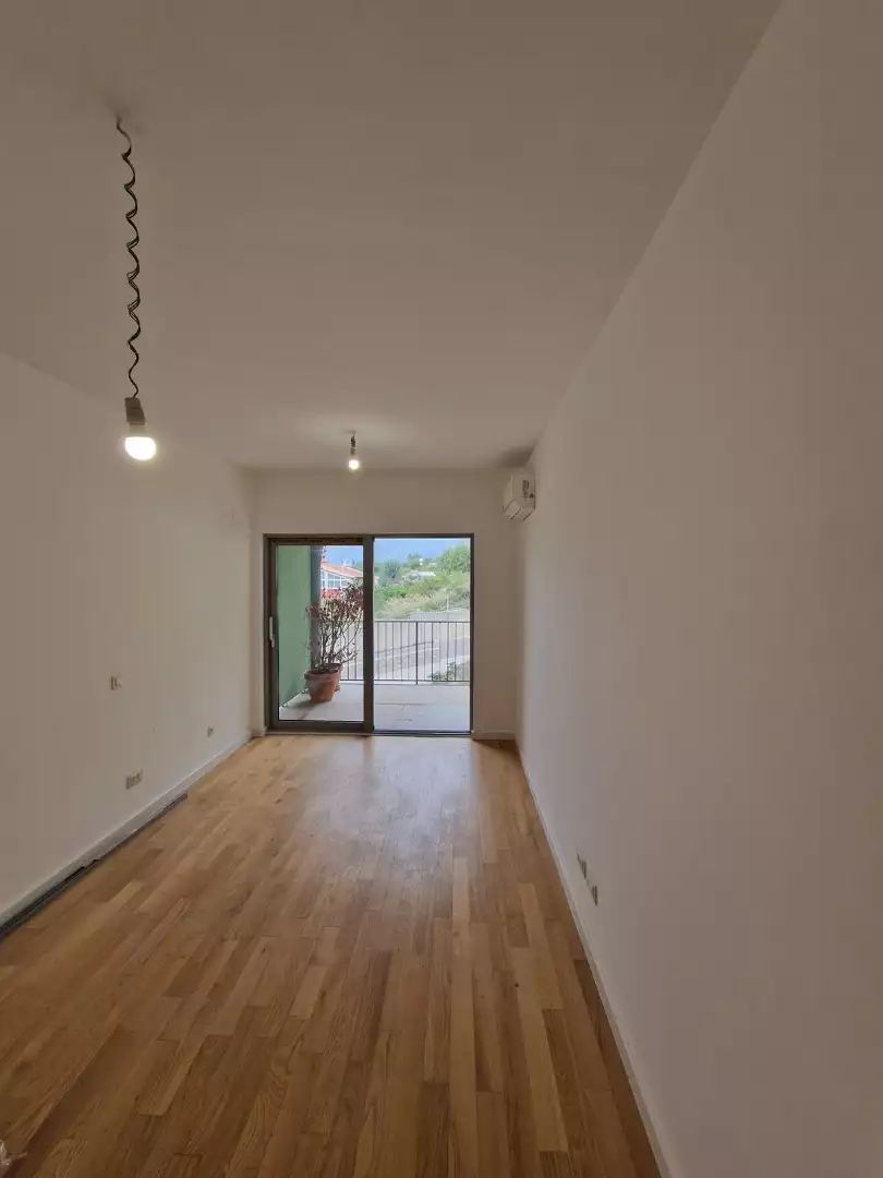 Flat 64m² in Montenegro, Dobrota. Priced at 182000€ rent photo-2