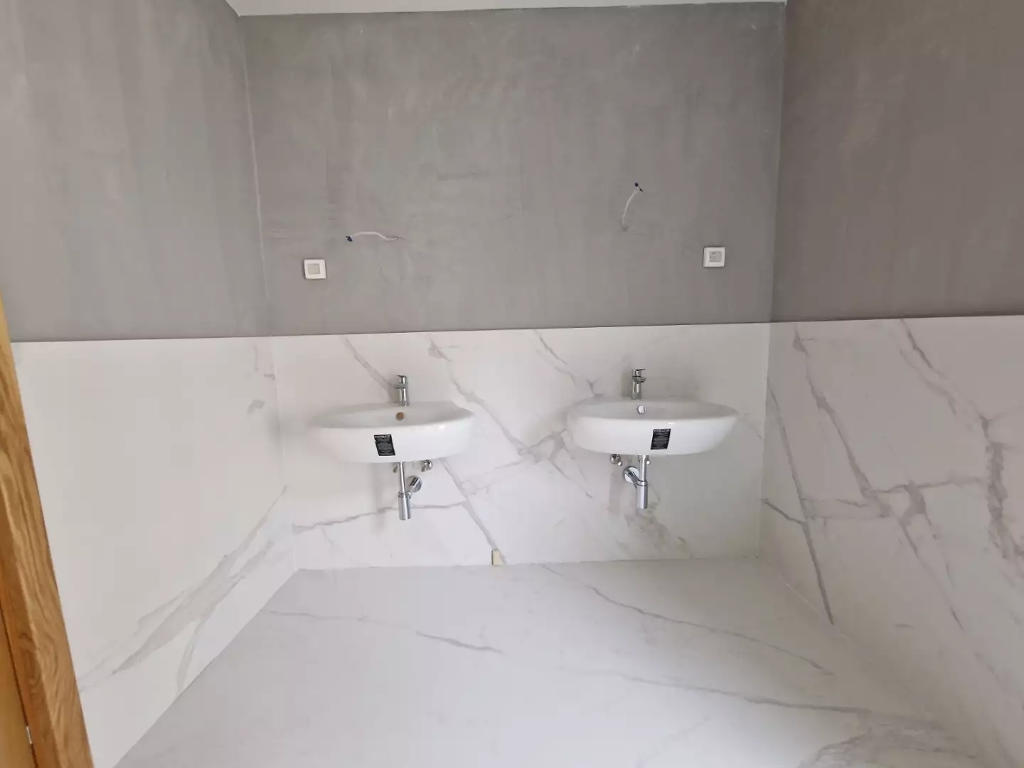 Cottage 403m² in Montenegro, Dobrota. Priced at 630000€ rent photo-12