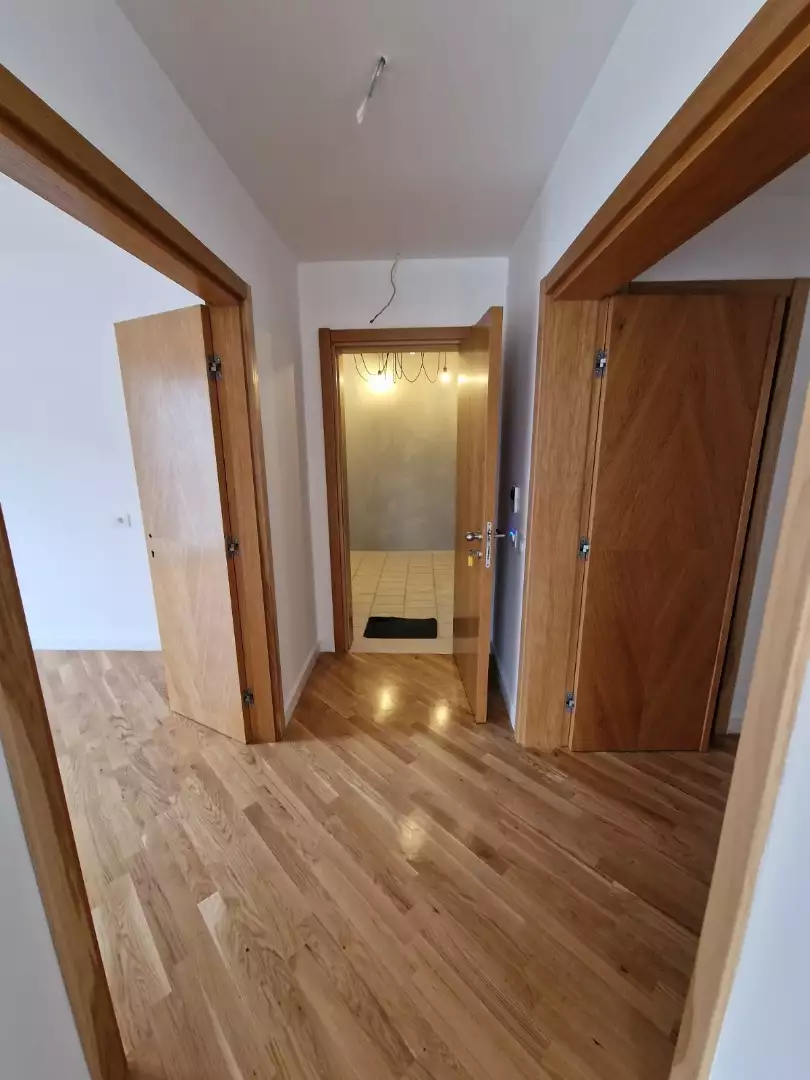 Cottage 403m² in Montenegro, Dobrota. Priced at 630000€ rent photo-33