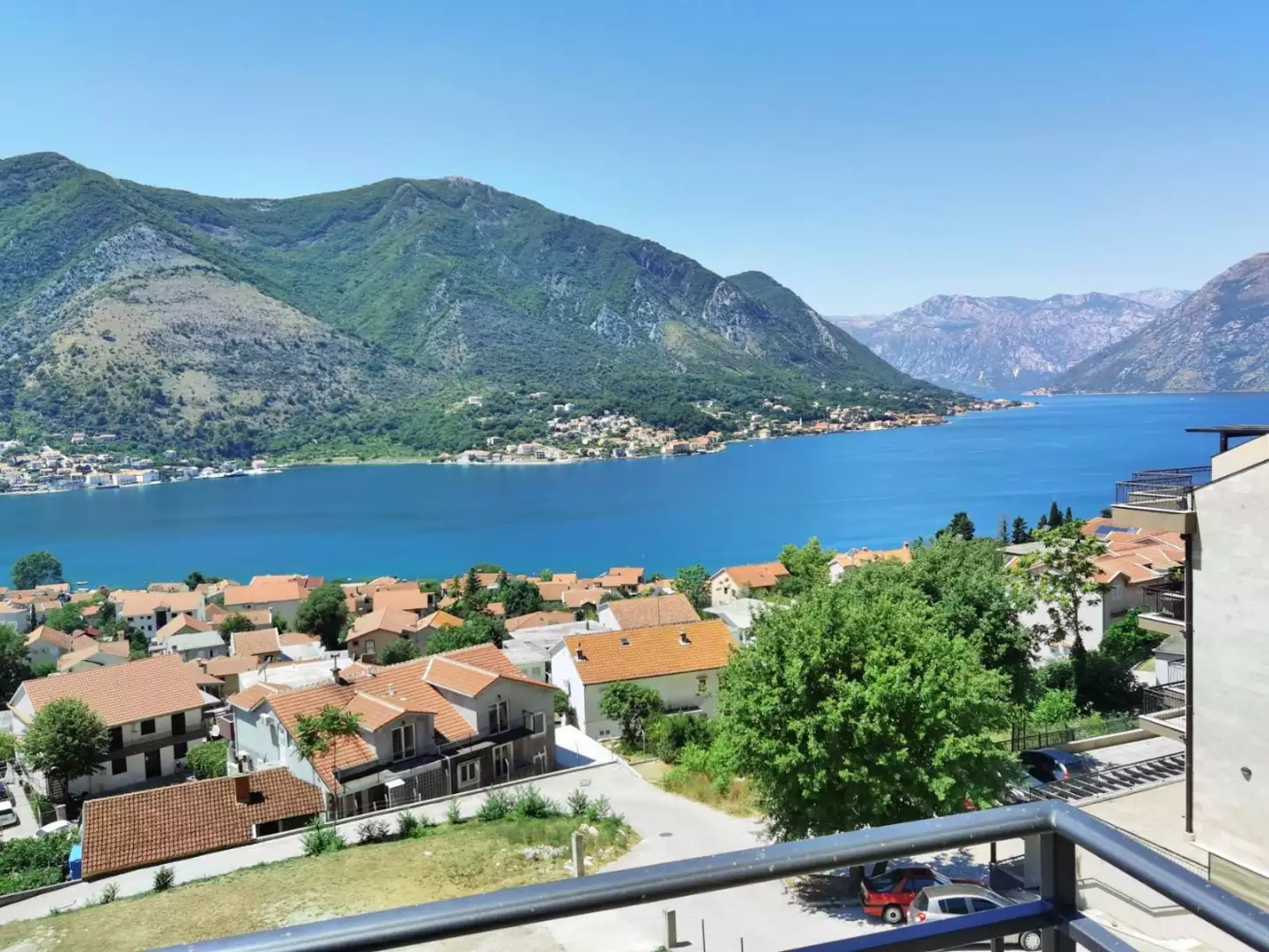 Flat 76m² in Montenegro, Dobrota. Priced at 220000€ rent photo-19