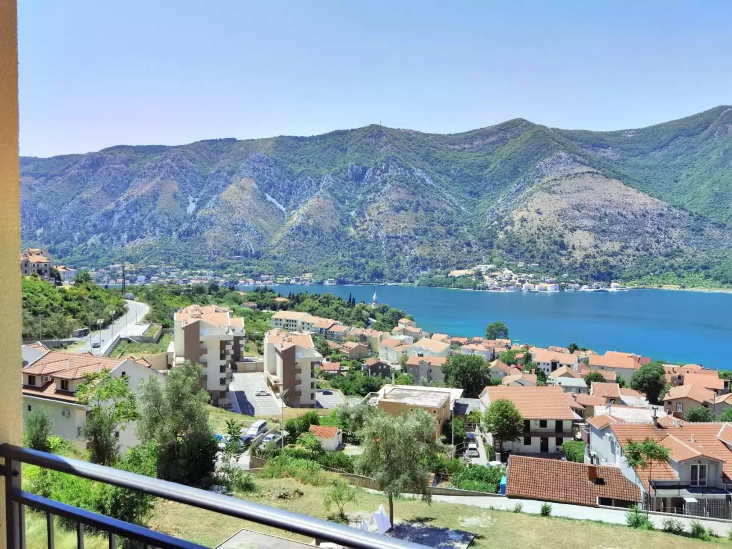 Flat 76m² in Montenegro, Dobrota. Priced at 220000€ rent photo-21