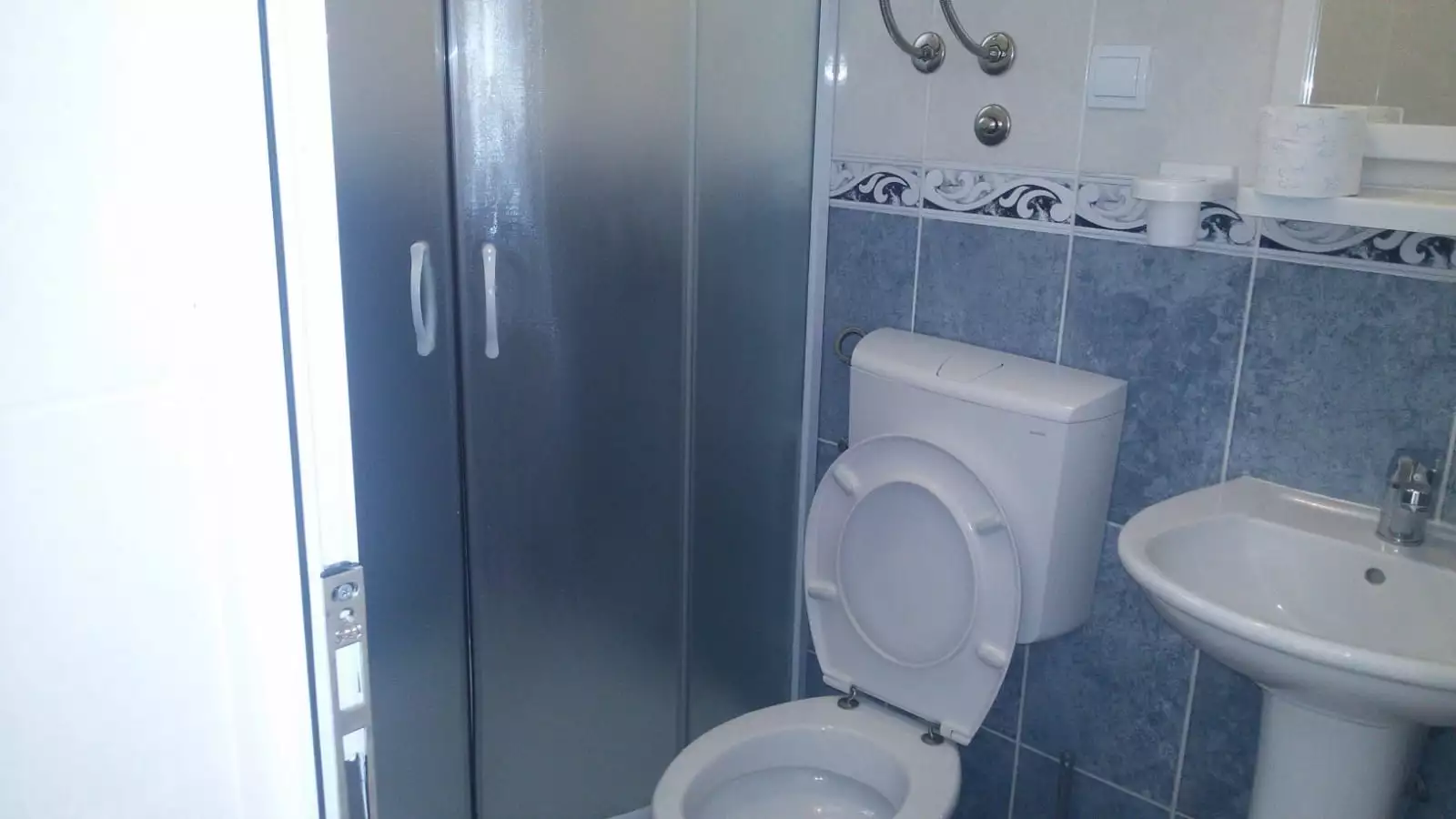 Hotels 270m² in Montenegro, Budva. Priced at 700000€ rent photo-31