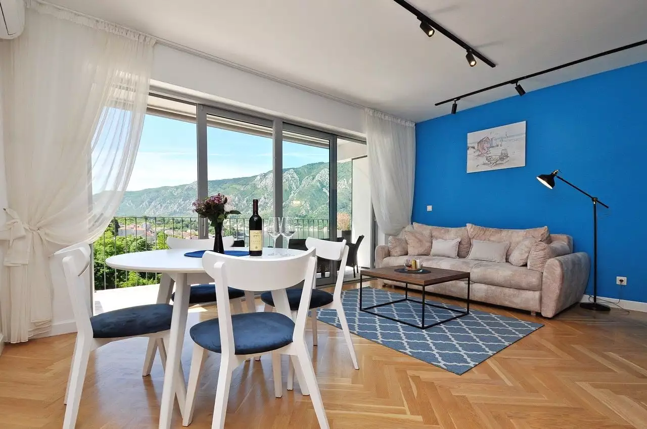 Flat 52m² in Montenegro, Dobrota. Priced at 170000€ rent photo-12