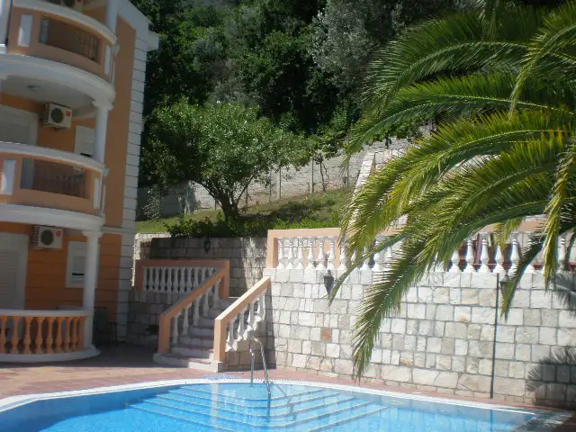 Flat 470m² in Montenegro, Petrovac. Priced at 1500000€ rent photo-2