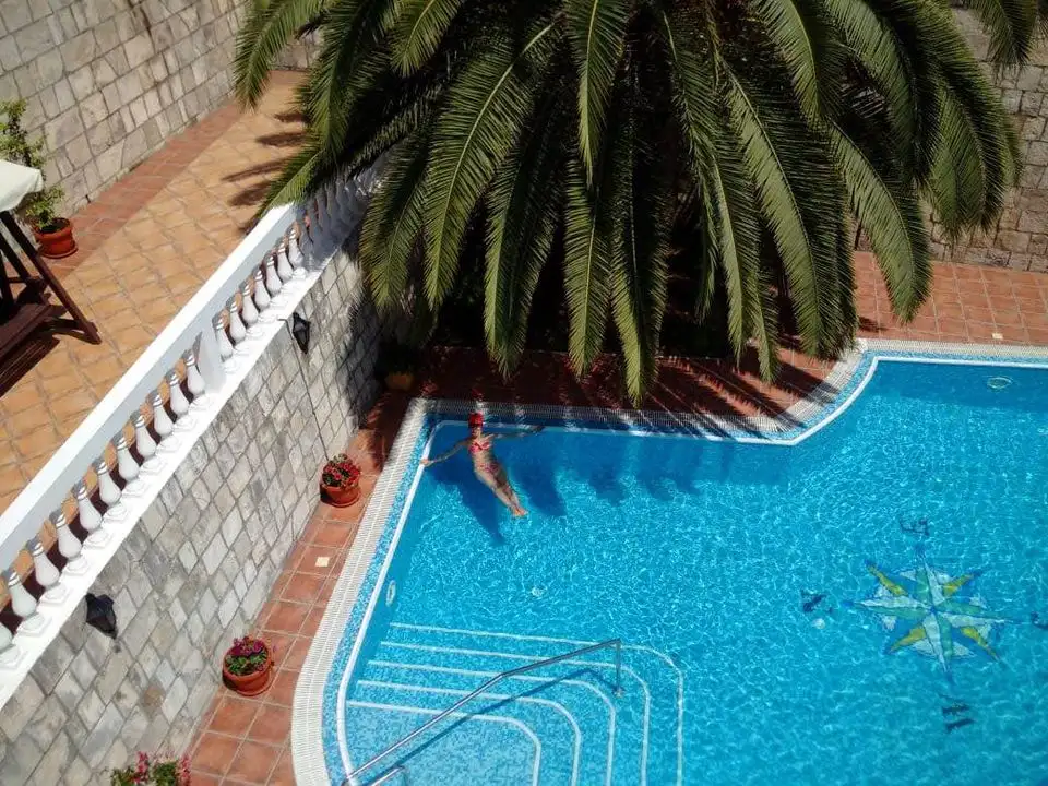 Flat 470m² in Montenegro, Petrovac. Priced at 1500000€ rent photo-11