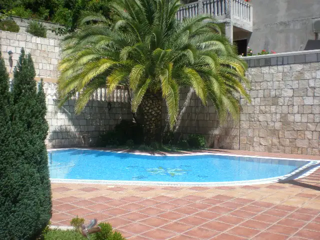 Flat 470m² in Montenegro, Petrovac. Priced at 1500000€ rent photo-18