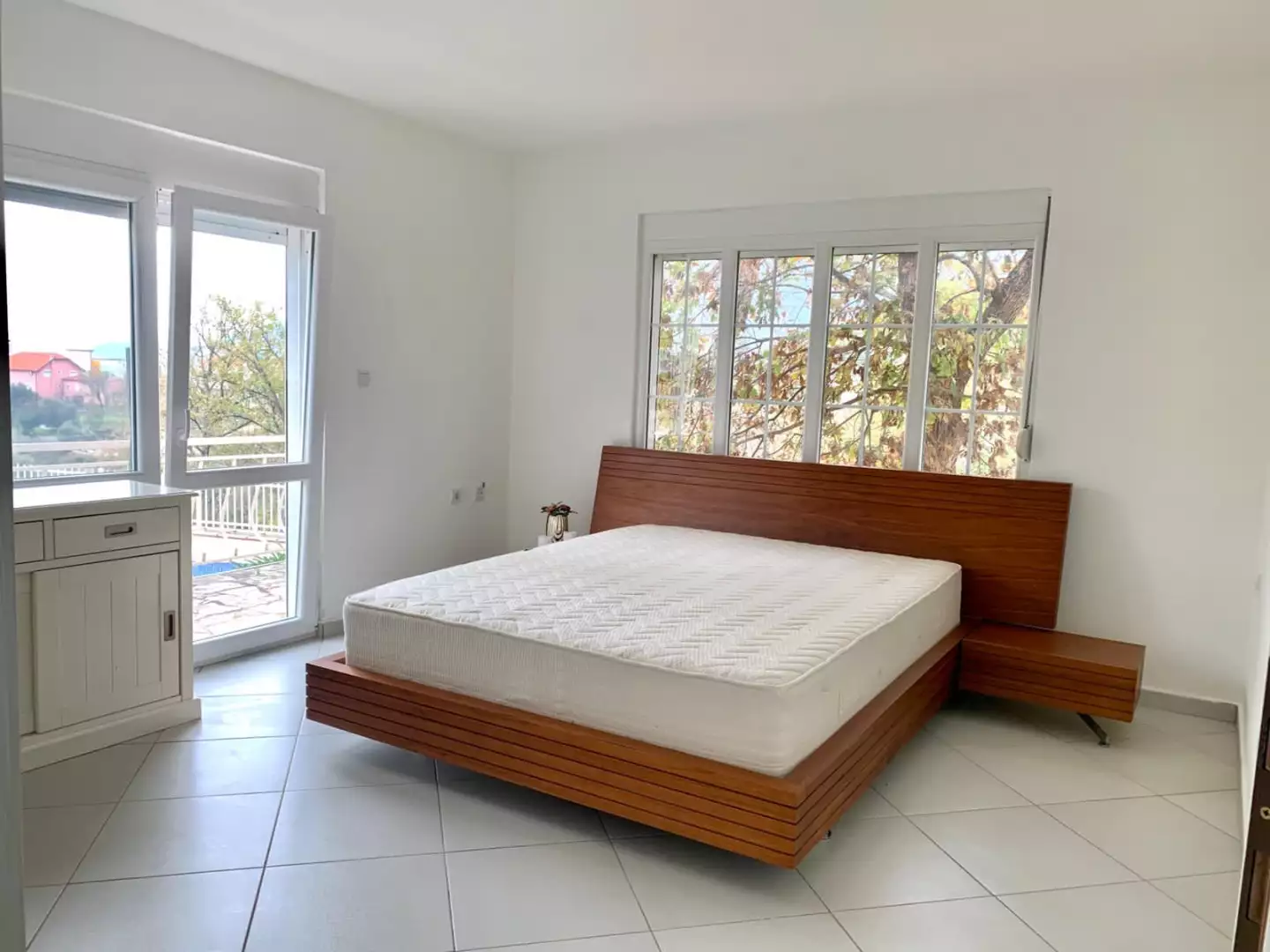 House 264m² in Montenegro, Bar. Priced at 545000€ rent photo-8