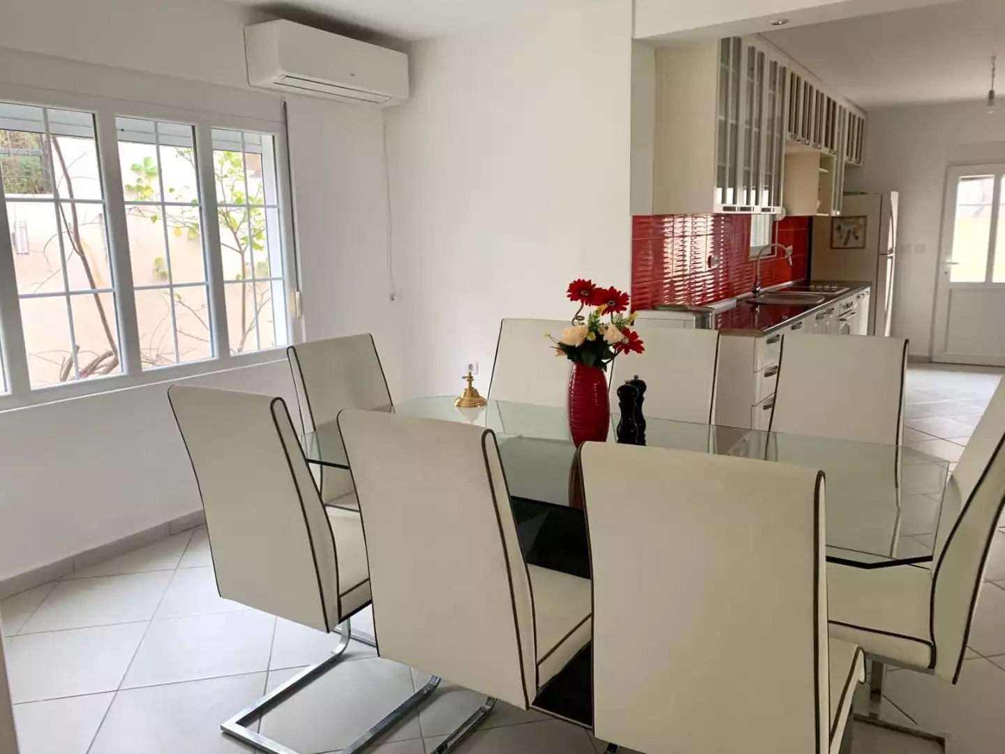 House 264m² in Montenegro, Bar. Priced at 545000€ rent photo-11