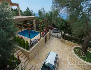 Buy in Montenegro for 569000€