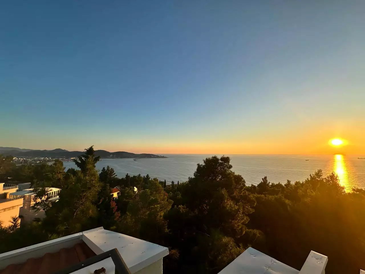 Villa 240m² in Montenegro, Bar. Priced at 410000€ rent photo-5