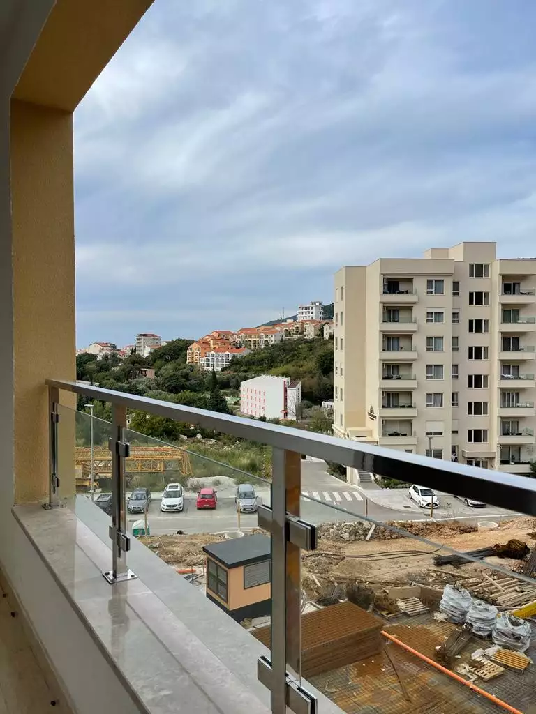 Flat 43m² in Montenegro, Becici. Priced at 94600€ rent photo-4