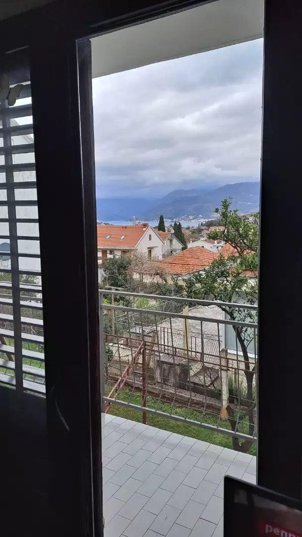 Flat 180m² in Montenegro, Radovici. Priced at 215000€ rent photo-3