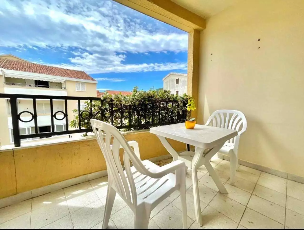 Hotels 2300m² in Montenegro, Budva. Priced at 3000000€ rent photo-14