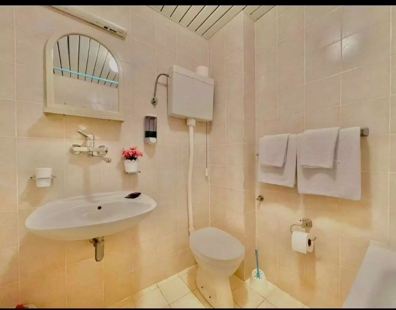 Hotels 2300m² in Montenegro, Budva. Priced at 3000000€ rent photo-15